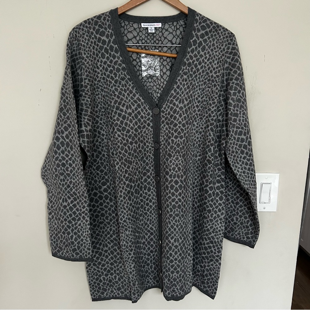 NWT Isaac Mizrahi Live Gray Animal Print Cardigan Size 1X